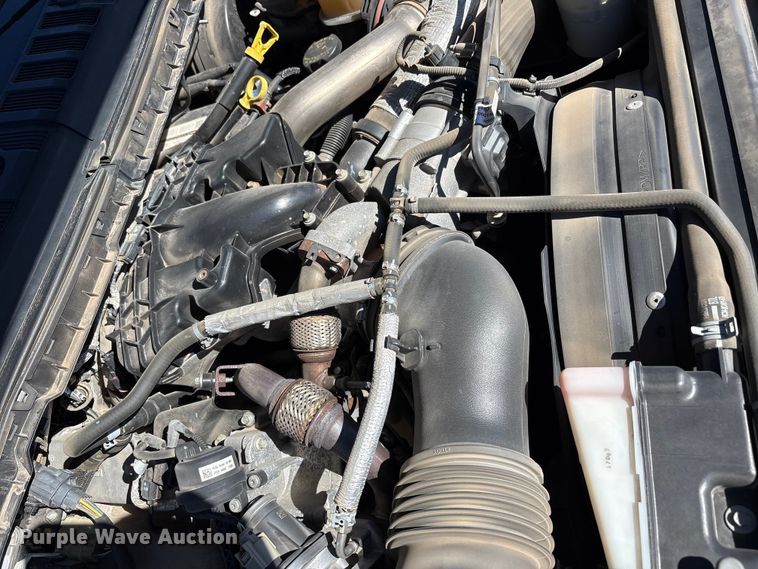 image for item FC2113 2017 Ford F350 King Ranch Crew Cab pickup truck