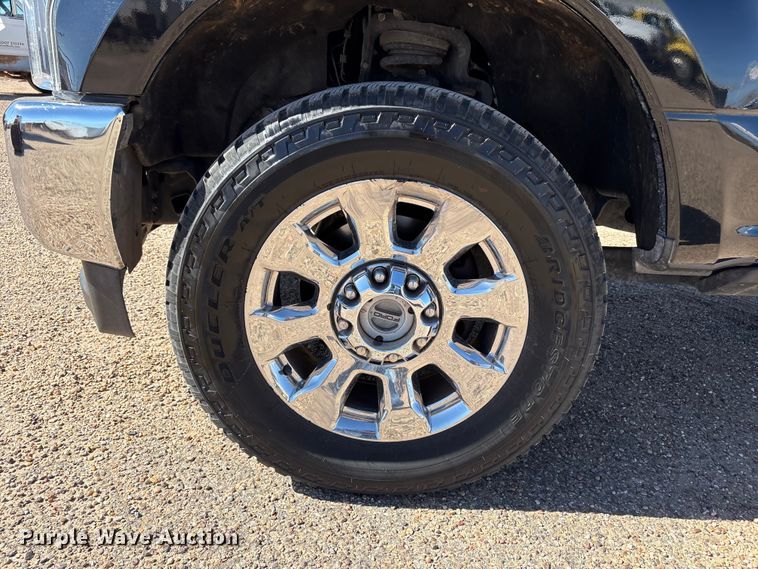 image for item FC2113 2017 Ford F350 King Ranch Crew Cab pickup truck