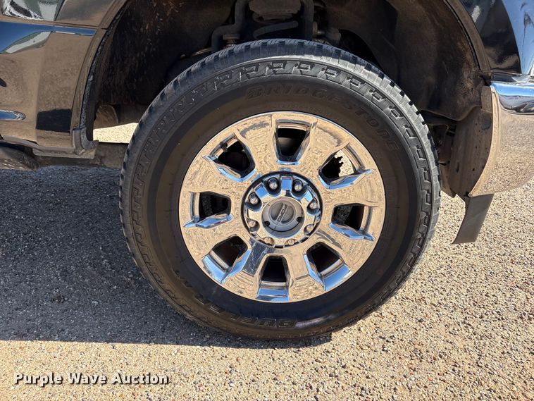 image for item FC2113 2017 Ford F350 King Ranch Crew Cab pickup truck