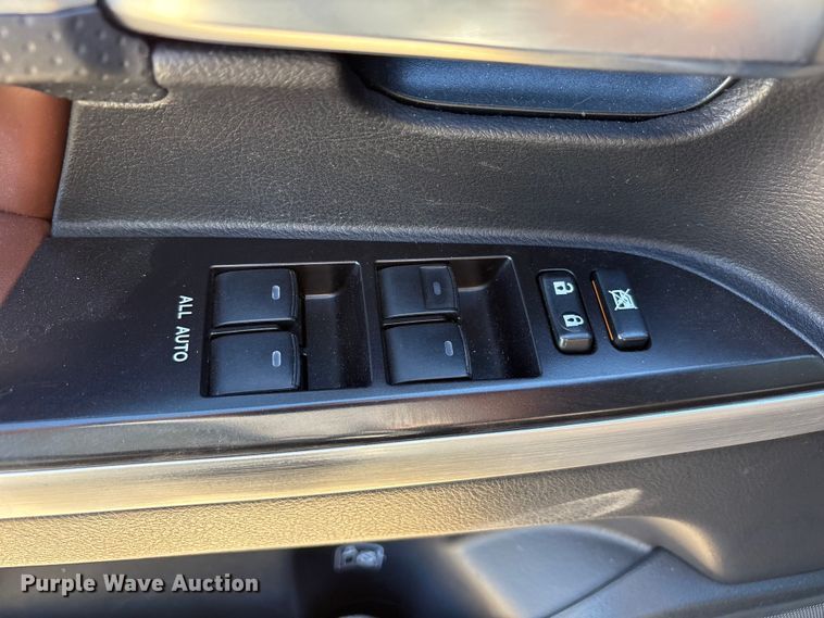 image for item FC2114 2016 Toyota Land Cruiser SUV