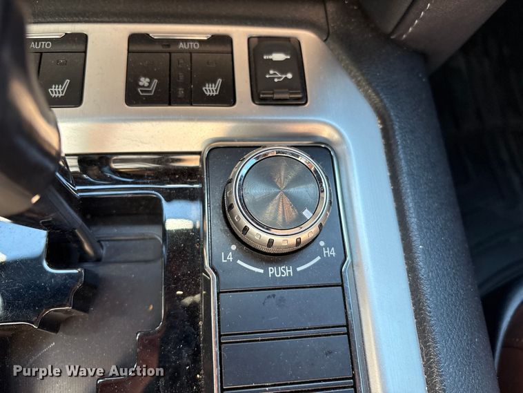 image for item FC2114 2016 Toyota Land Cruiser SUV