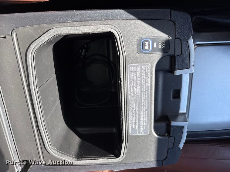 image for item FC2114 2016 Toyota Land Cruiser SUV