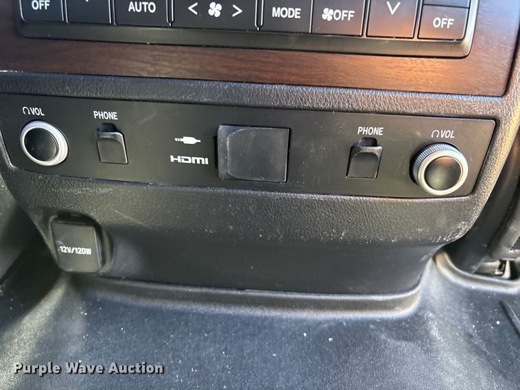 image for item FC2114 2016 Toyota Land Cruiser SUV