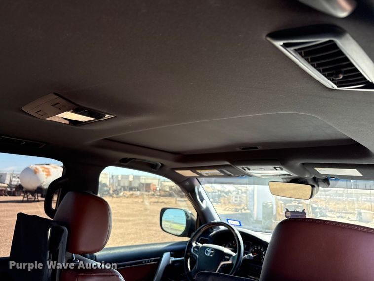 image for item FC2114 2016 Toyota Land Cruiser SUV