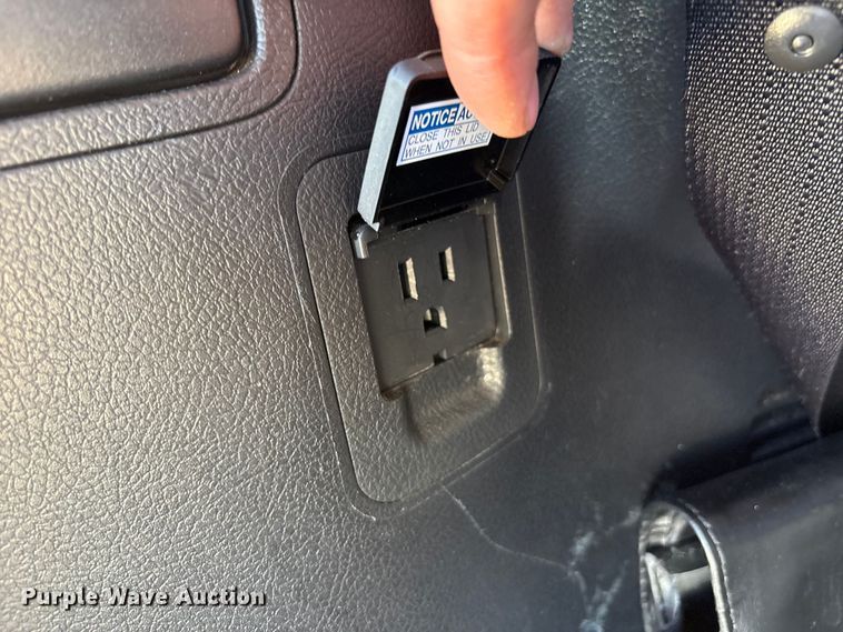 image for item FC2114 2016 Toyota Land Cruiser SUV