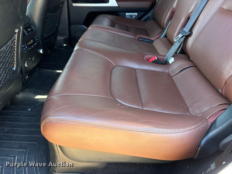 image for item FC2114 2016 Toyota Land Cruiser SUV