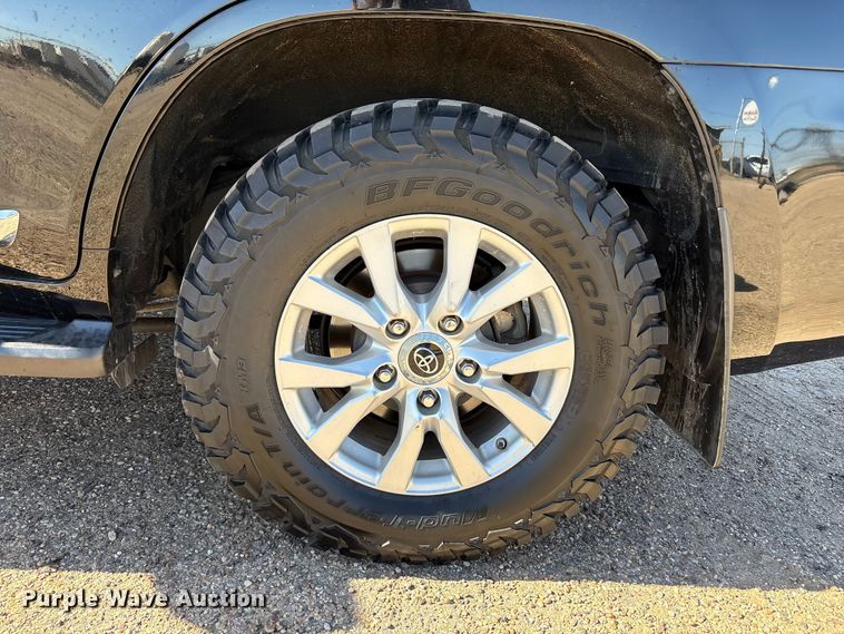 image for item FC2114 2016 Toyota Land Cruiser SUV