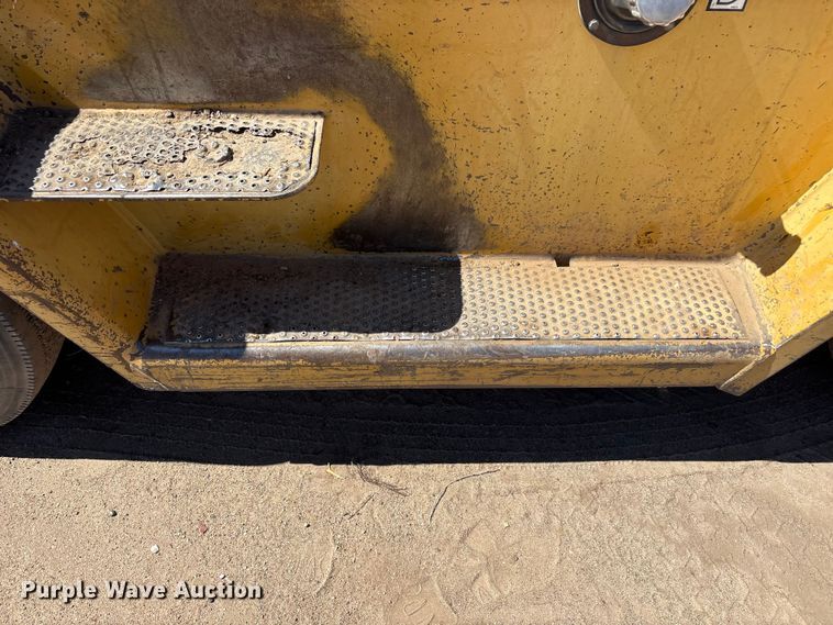 image for item FC2116 Caterpillar V150 forklift