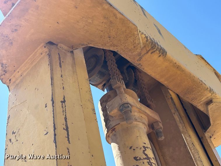 image for item FC2116 Caterpillar V150 forklift