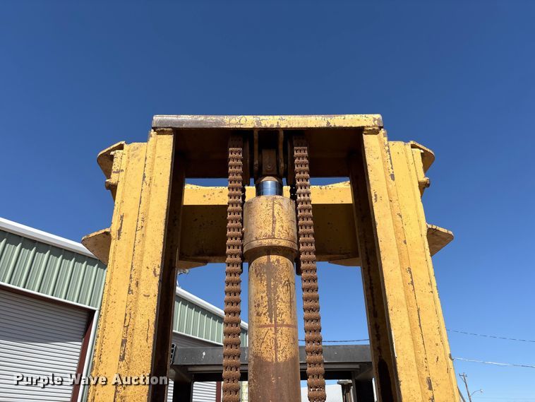 image for item FC2116 Caterpillar V150 forklift