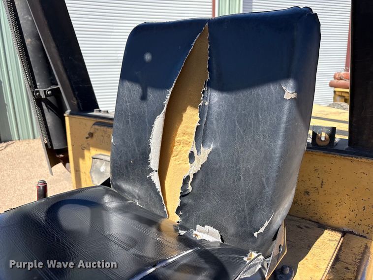 image for item FC2116 Caterpillar V150 forklift