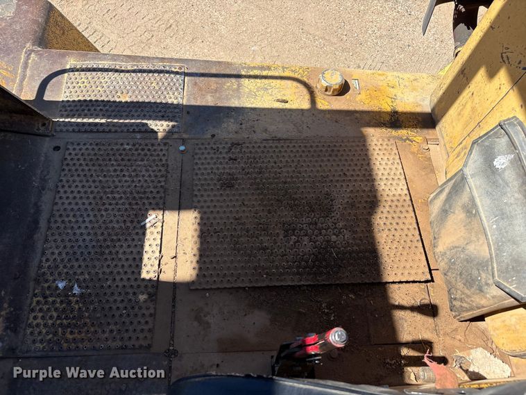 image for item FC2116 Caterpillar V150 forklift