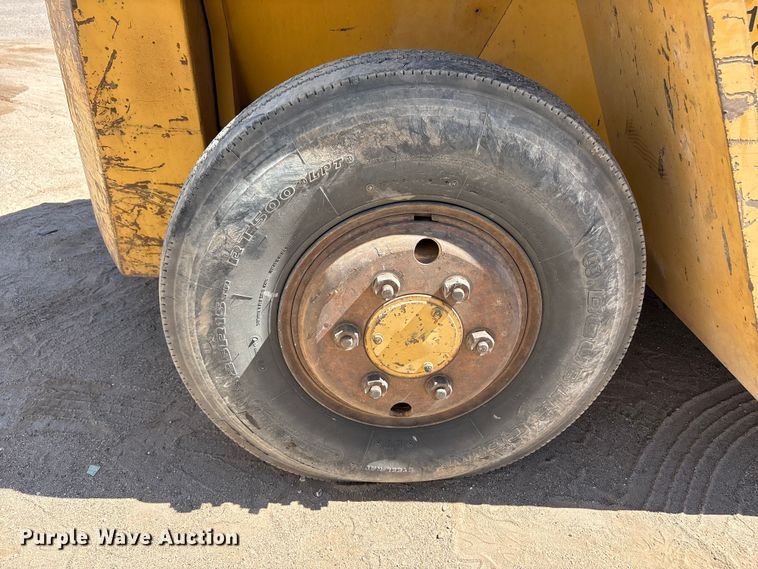 image for item FC2116 Caterpillar V150 forklift