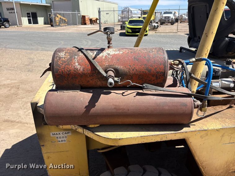 image for item FC2117 1997 Wiggins W84 VU forklift