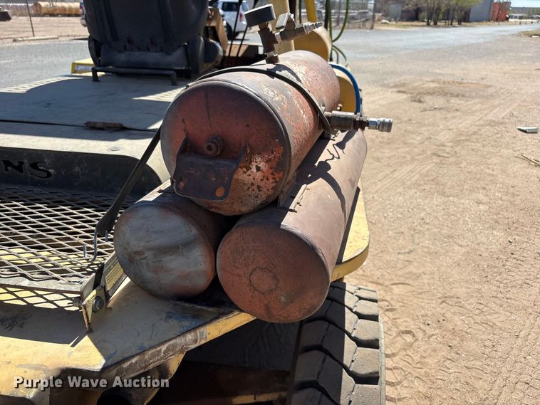 image for item FC2117 1997 Wiggins W84 VU forklift