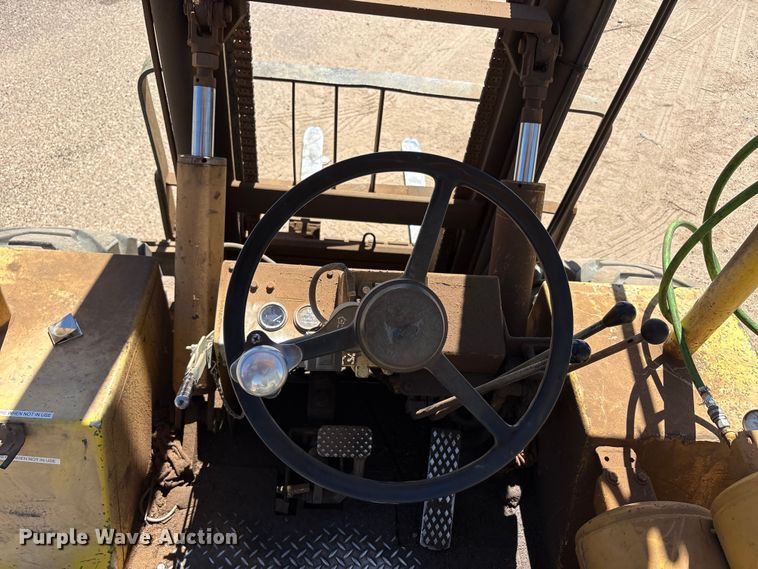 image for item FC2117 1997 Wiggins W84 VU forklift