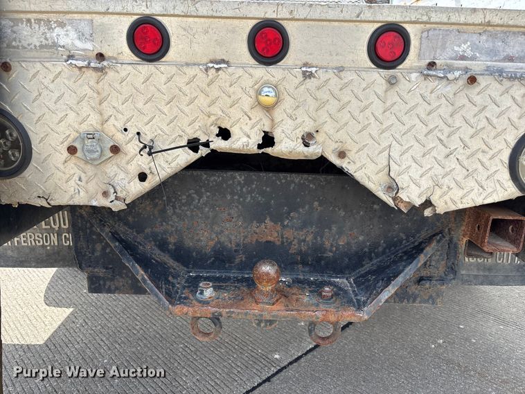 image for item FC4528 2007 Ford F450 Super Duty flatbed truck