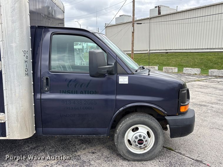 image for item FC4539 2016 GMC Savana 3500 box truck