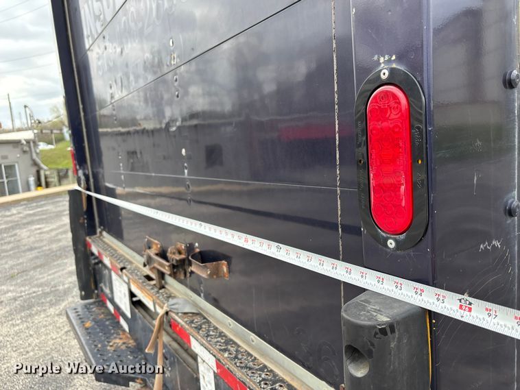 image for item FC4539 2016 GMC Savana 3500 box truck