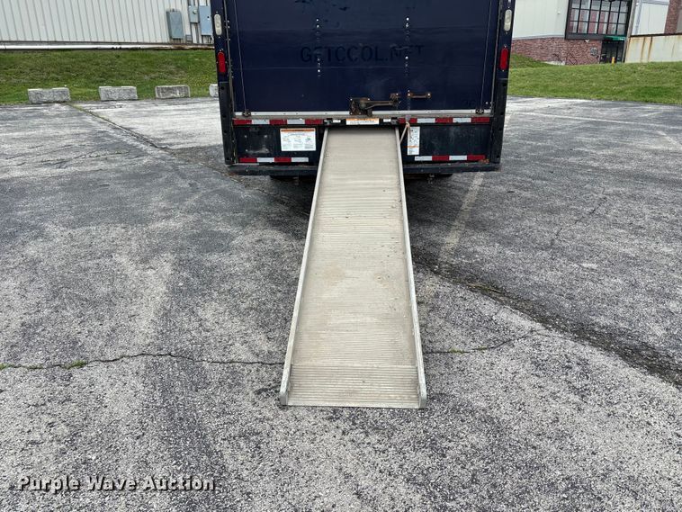 image for item FC4539 2016 GMC Savana 3500 box truck