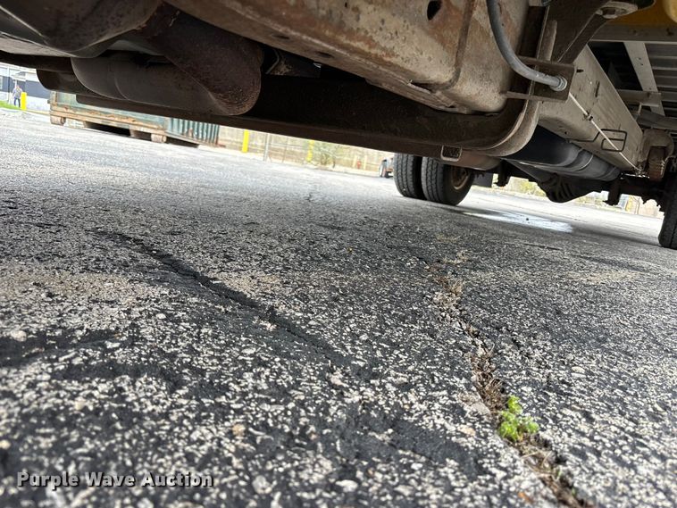 image for item FC4539 2016 GMC Savana 3500 box truck