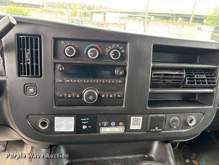 image for item FC4539 2016 GMC Savana 3500 box truck