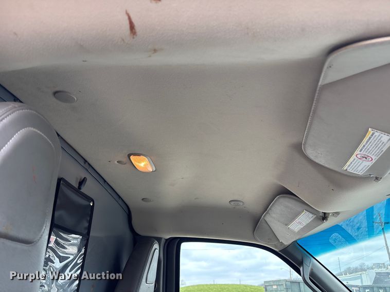 image for item FC4539 2016 GMC Savana 3500 box truck