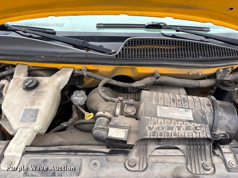 image for item FC4539 2016 GMC Savana 3500 box truck