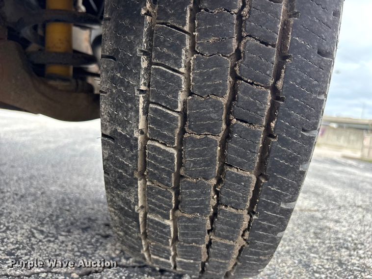 image for item FC4539 2016 GMC Savana 3500 box truck