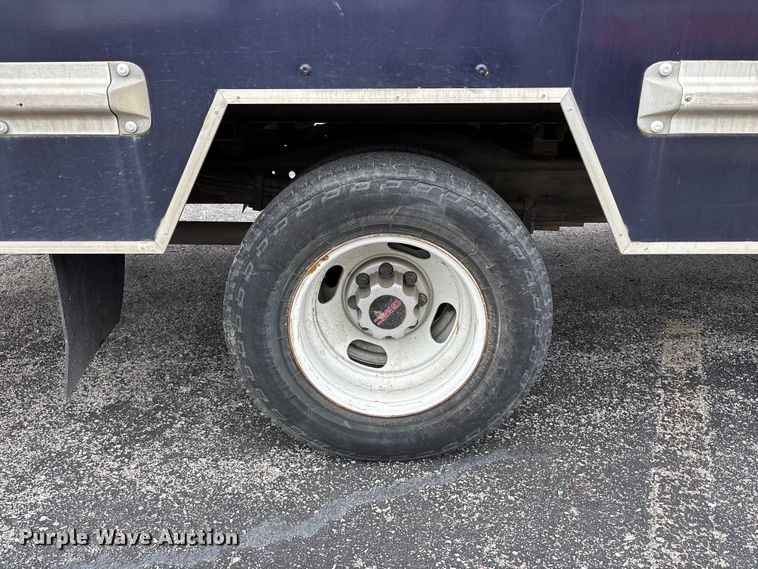 image for item FC4539 2016 GMC Savana 3500 box truck