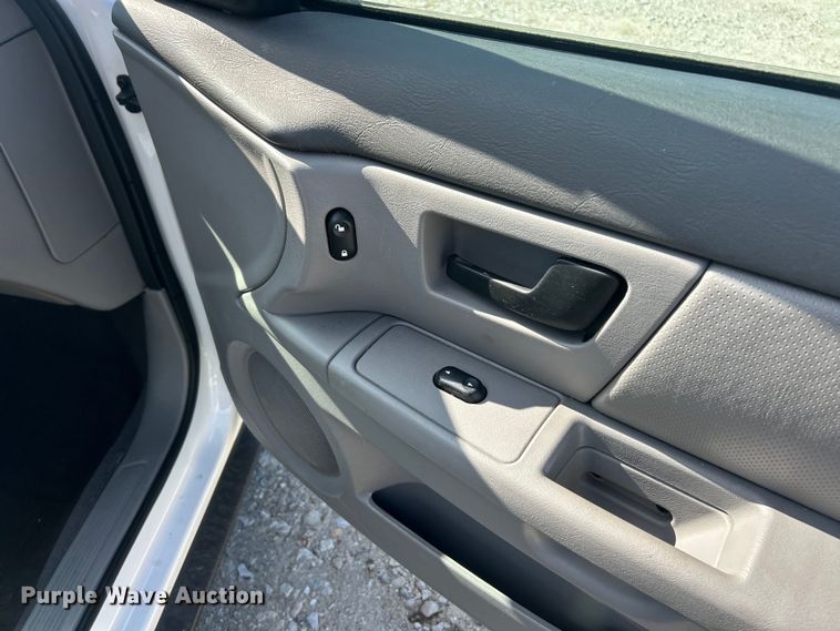 image for item FC5057 2003 Ford Taurus 