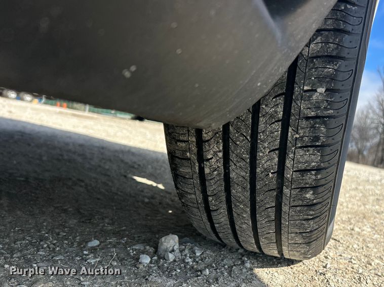 image for item FC5057 2003 Ford Taurus 