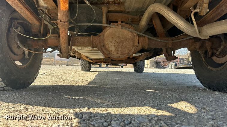 image for item FC5058 2001 Chevrolet Silverado 1500 Ext. Cab pickup truck