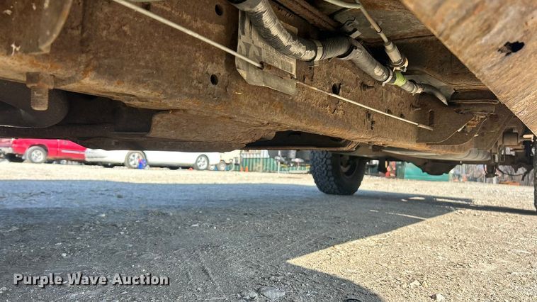 image for item FC5058 2001 Chevrolet Silverado 1500 Ext. Cab pickup truck