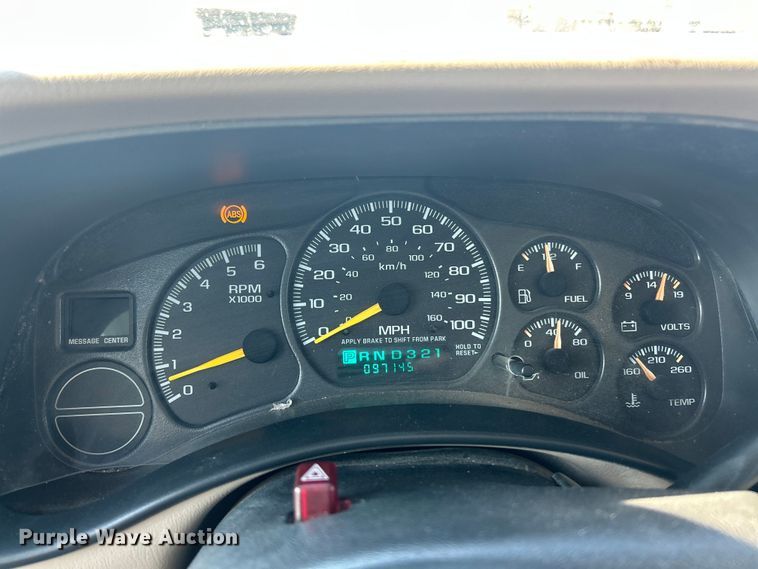 image for item FC5058 2001 Chevrolet Silverado 1500 Ext. Cab pickup truck