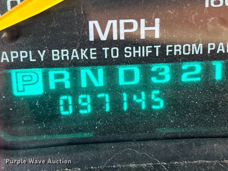 image for item FC5058 2001 Chevrolet Silverado 1500 Ext. Cab pickup truck