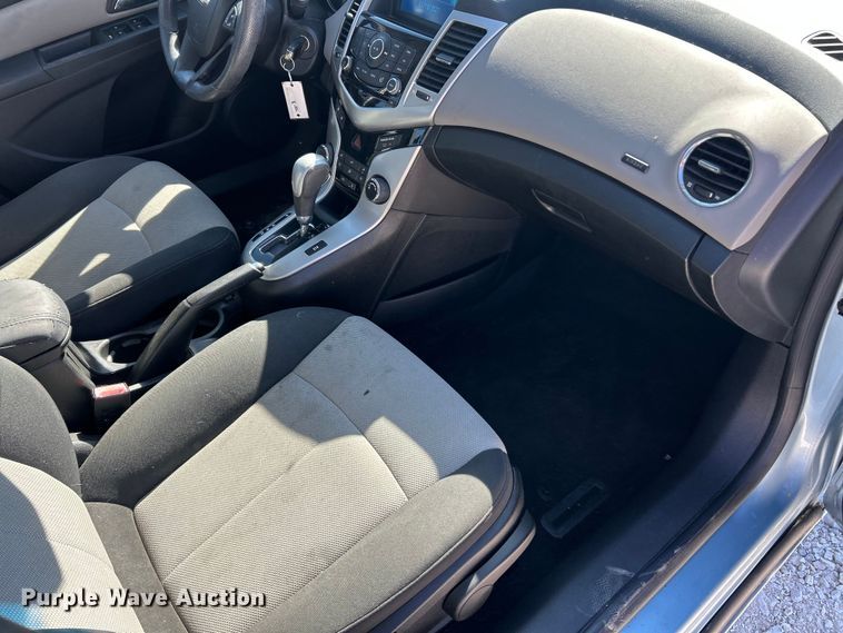 image for item FC5100 2011 Chevrolet Cruze 