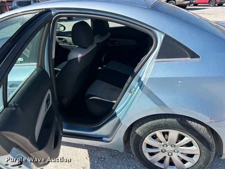 image for item FC5100 2011 Chevrolet Cruze 