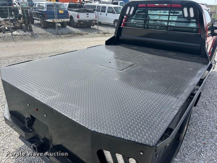 image for item FC5194 2011 Ford F550 XL Super Duty flatbed truck