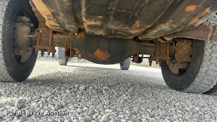 image for item FC5194 2011 Ford F550 XL Super Duty flatbed truck