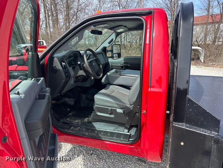 image for item FC5194 2011 Ford F550 XL Super Duty flatbed truck