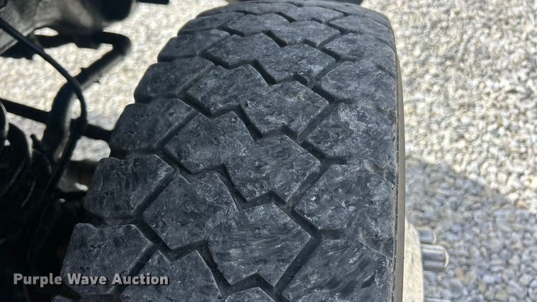 image for item FC5194 2011 Ford F550 XL Super Duty flatbed truck