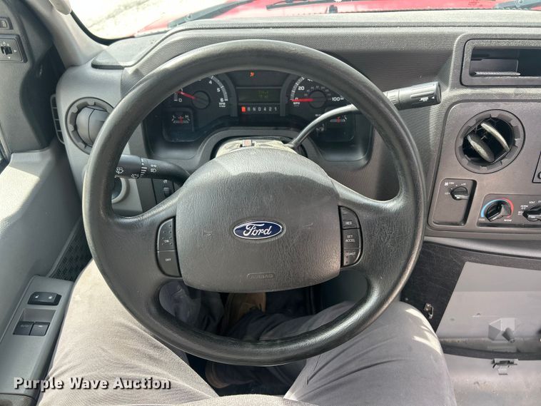 image for item FC5195 2018 Ford E450 van cab and chassis