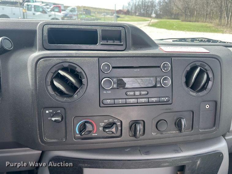 image for item FC5195 2018 Ford E450 van cab and chassis