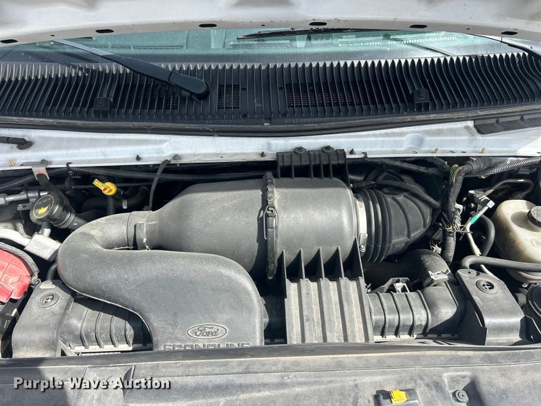 image for item FC5195 2018 Ford E450 van cab and chassis