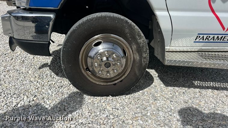 image for item FC5195 2018 Ford E450 van cab and chassis