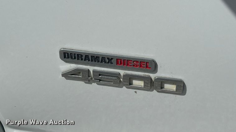 image for item FC5196 2012 Chevrolet Express 4500 van cab and chassis