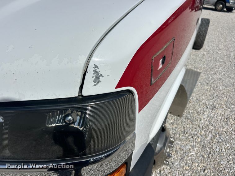 image for item FC5196 2012 Chevrolet Express 4500 van cab and chassis