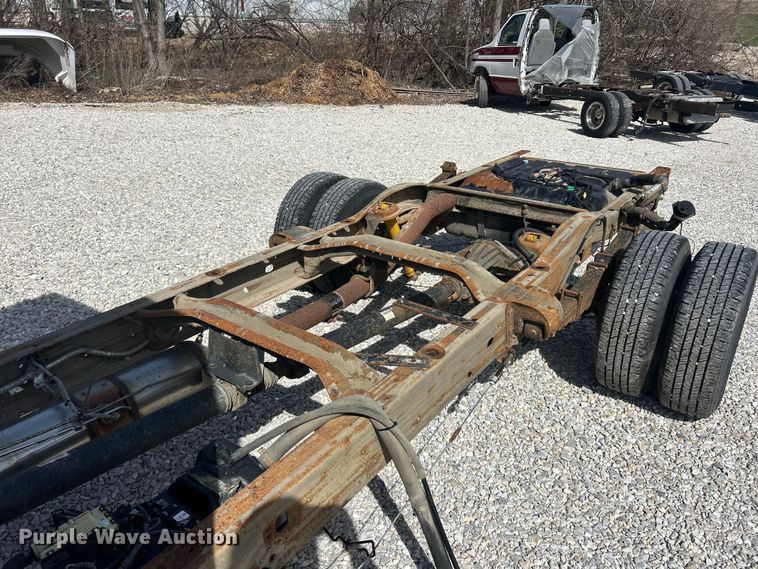 image for item FC5196 2012 Chevrolet Express 4500 van cab and chassis