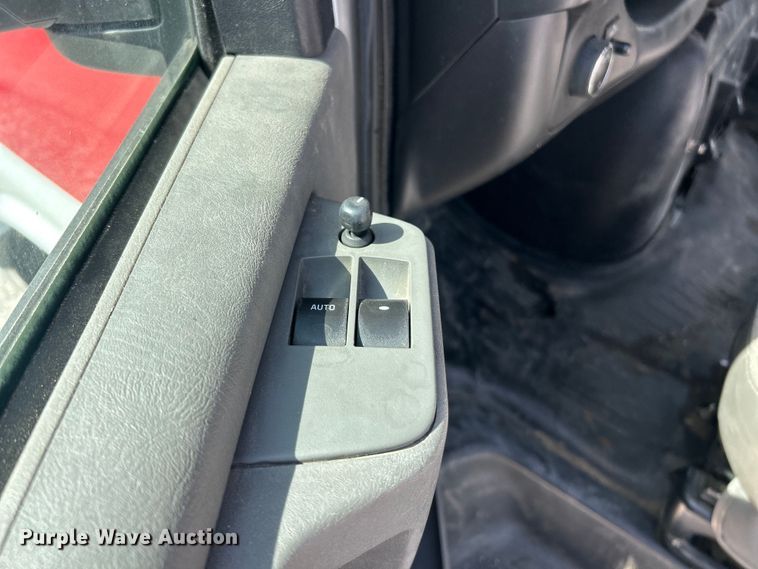 image for item FC5196 2012 Chevrolet Express 4500 van cab and chassis